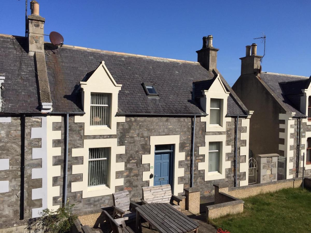 Craigewan Cottage Seatown Cullen Exterior photo